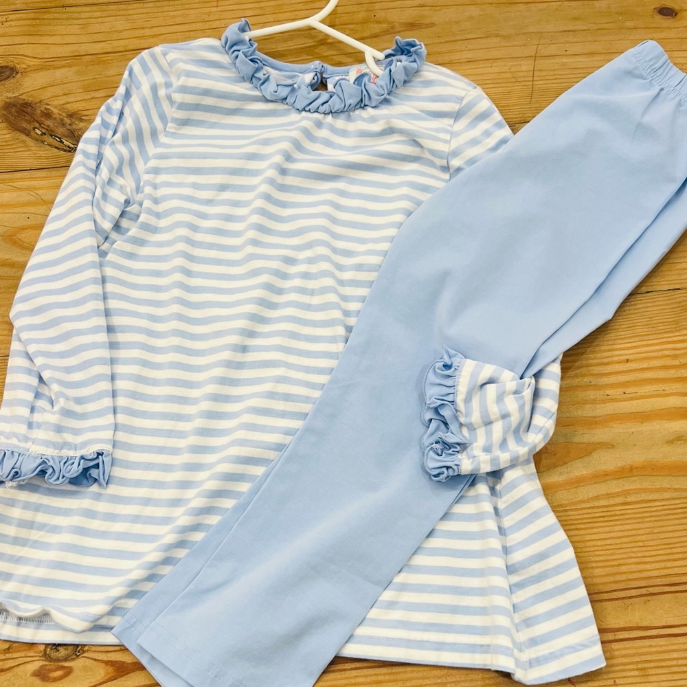 NWOT Cecil & Lou Top & Pants Set